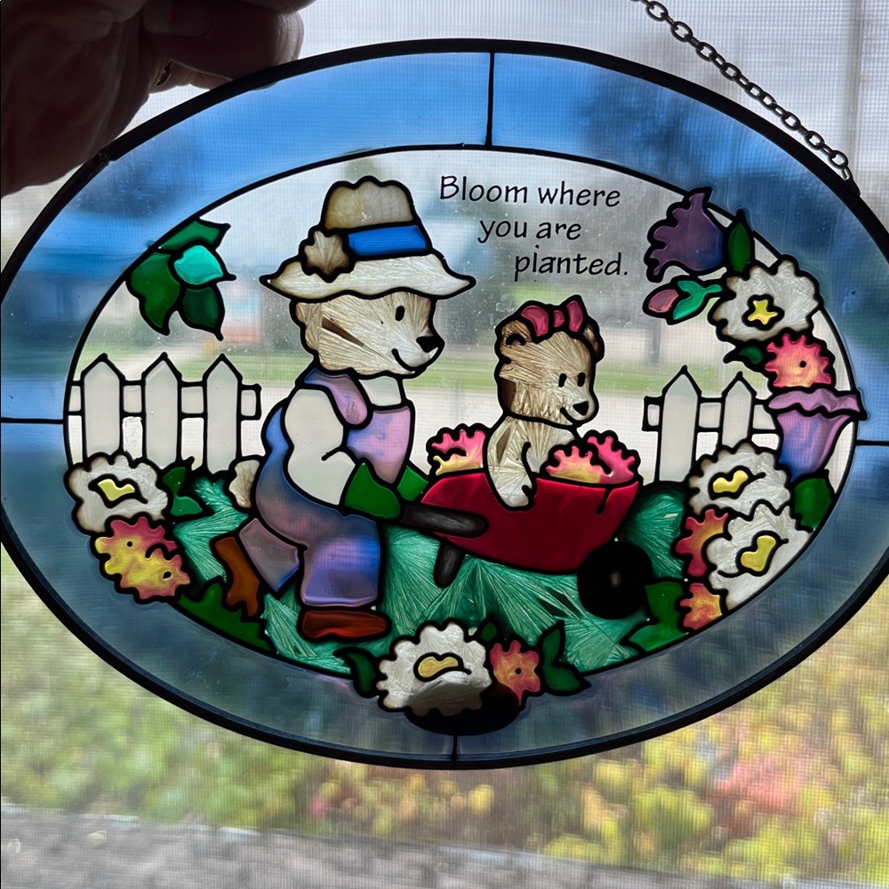 Joan Baker designs Stained Glass Oval with Bear Design